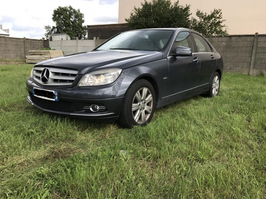 mercedes-c220-06-2009-1.jpg