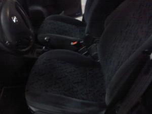 opel-zafira-05-2000-3.jpg