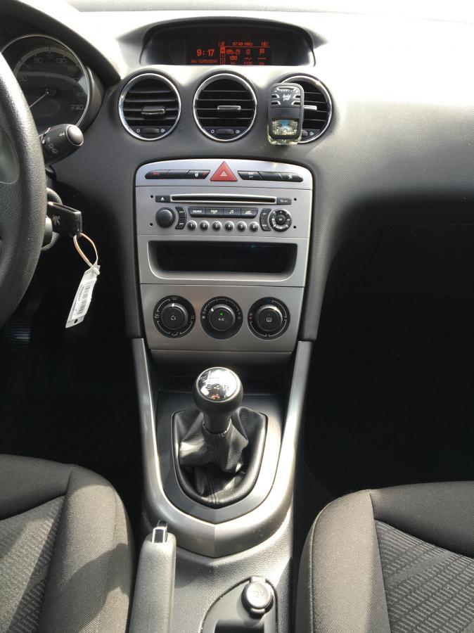 peugeot-308-06-2011-5.jpg