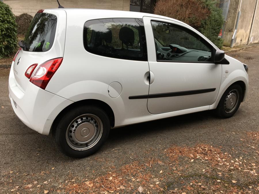 renault-twingo-04-2013-3.jpg
