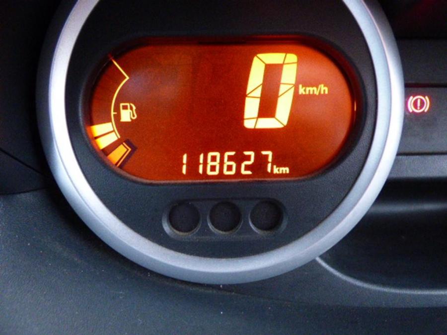 renault-twingo-04-2013-7.jpg