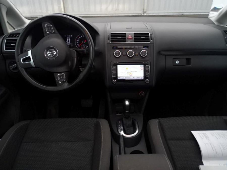 volkswagen-touran-12-2014-k1og-3.jpg