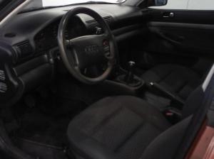 audi-a4-06-1996-4.jpg