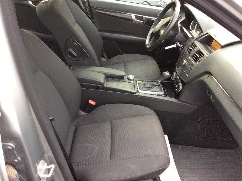 mercedes-c200-12-2009-5.jpeg