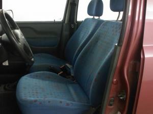 opel-agila-10-2000-3.jpg
