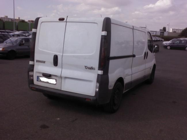 renault-trafic-11-2003-2.jpg