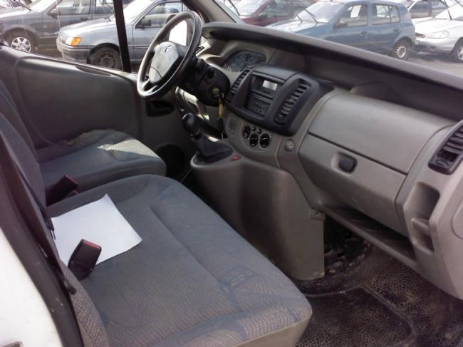 renault-trafic-11-2003-3.jpg