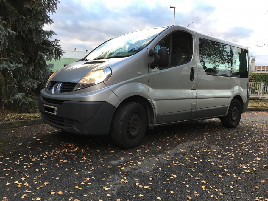 renault-trafic-12-2011-1.jpg
