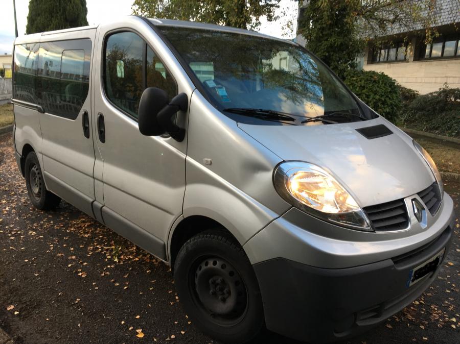 renault-trafic-12-2011-2.jpg