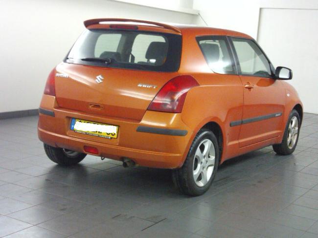suzuki-swift-05-2006-hhlf-2.jpg