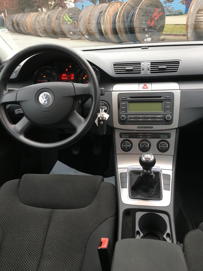 volkswagen-passat-05-2005-5.jpg