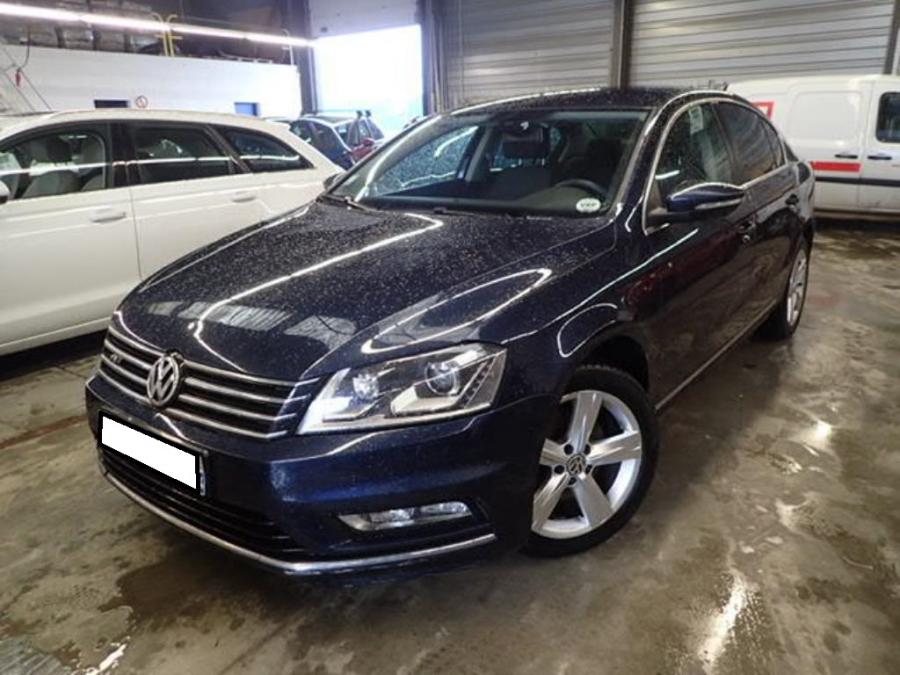 volkswagen-passat-08-2013-1.jpeg