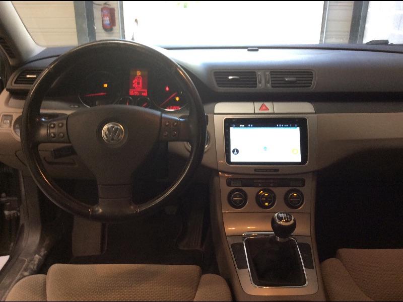 volkswagen-passat-10-2006-4.jpeg