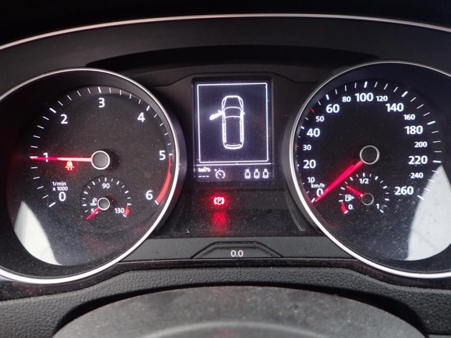 volkswagen-passat-12-2014-b0wv-6.jpeg