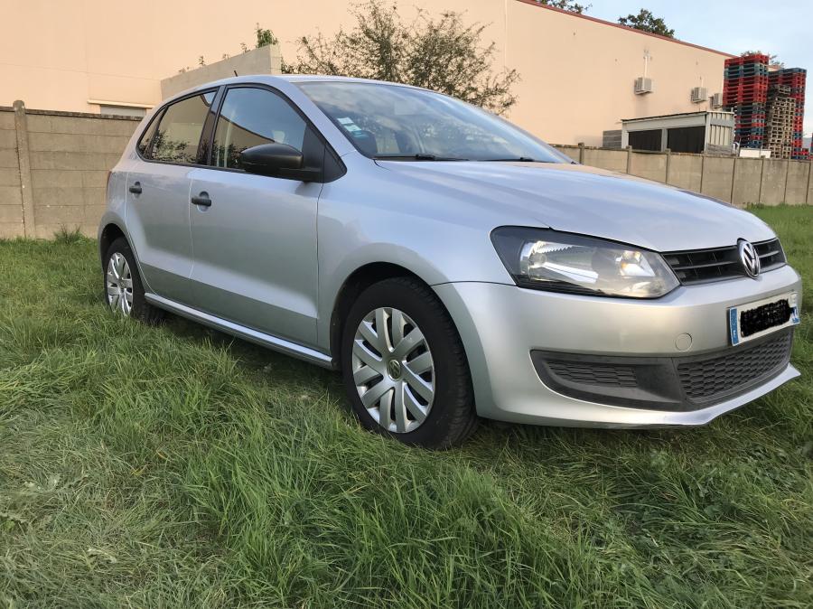 volkswagen-polo-12-2009-2.jpg