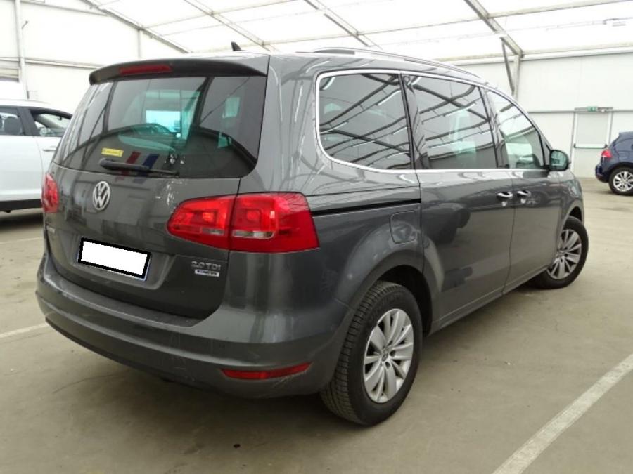 volkswagen-sharan-08-2014-3.jpg