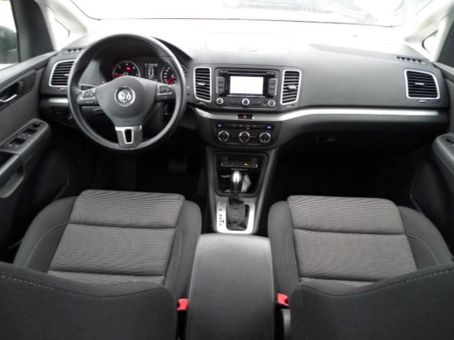 volkswagen-sharan-08-2014-4.jpg