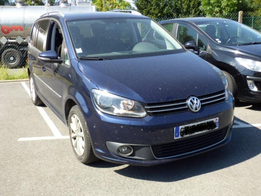 volkswagen-touran-06-2013-1.jpg