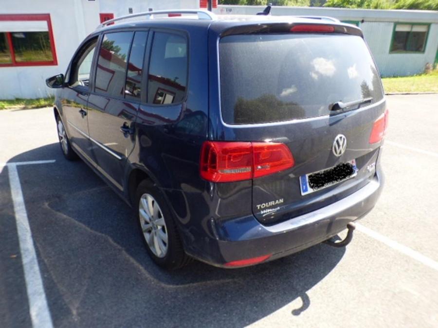 volkswagen-touran-06-2013-3.jpg