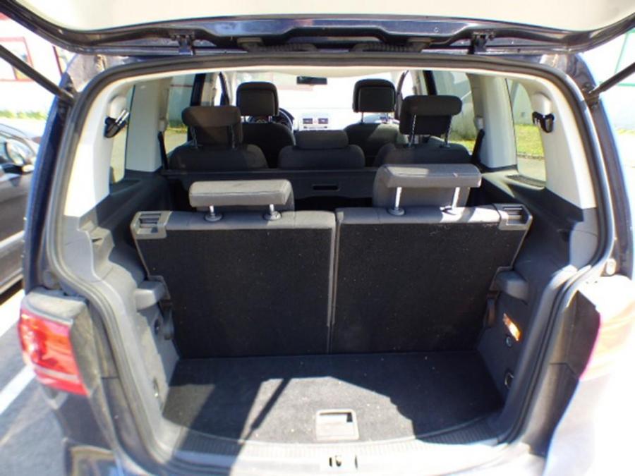 volkswagen-touran-06-2013-7.jpg