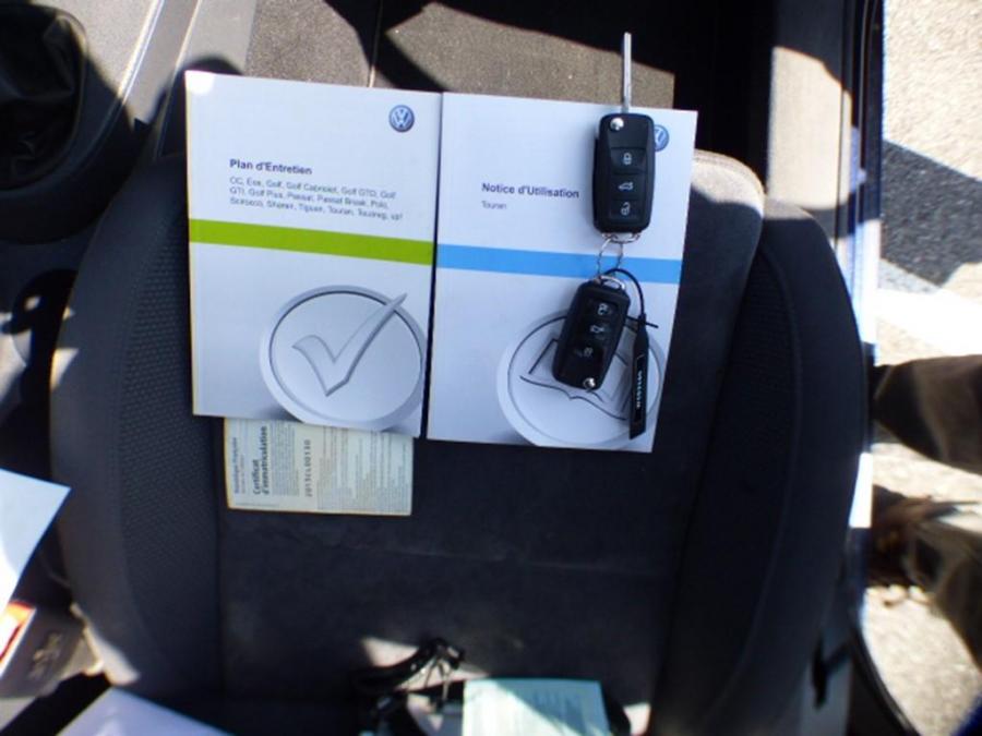 volkswagen-touran-06-2013-8.jpg