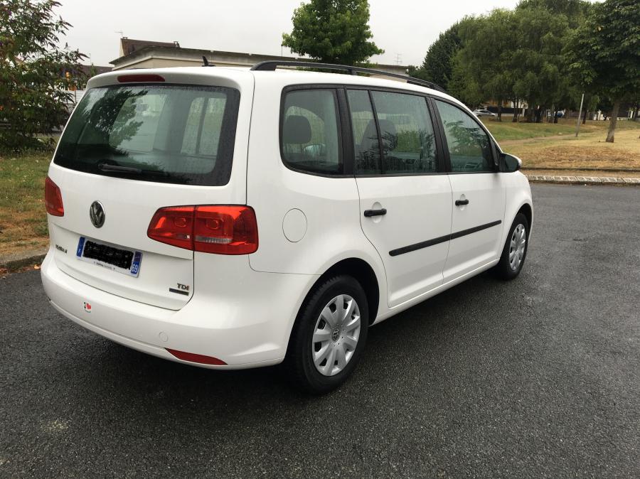 volkswagen-touran-07-2013-3.jpg