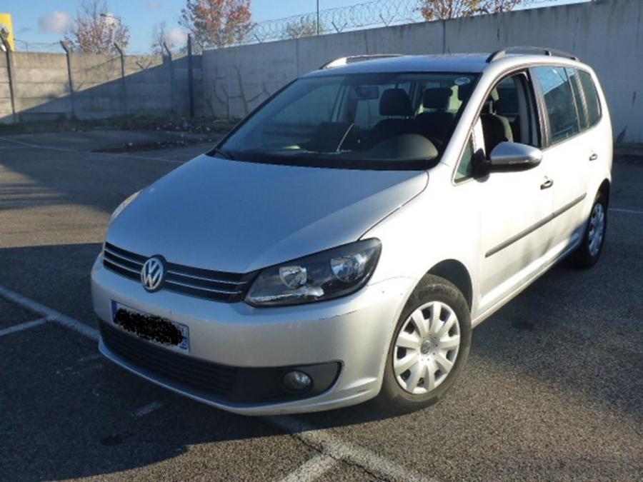 volkswagen-touran-12-2012-grnl-1.jpg