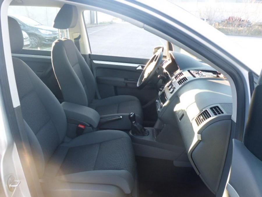 volkswagen-touran-12-2012-grnl-5.jpg