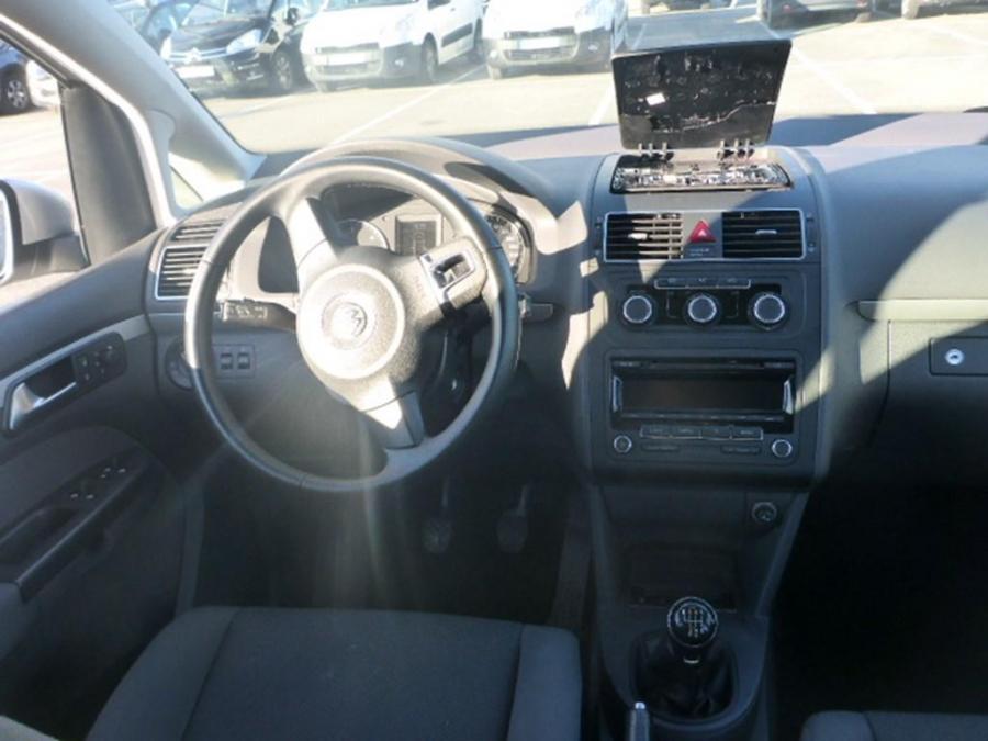 volkswagen-touran-12-2012-grnl-6.jpg